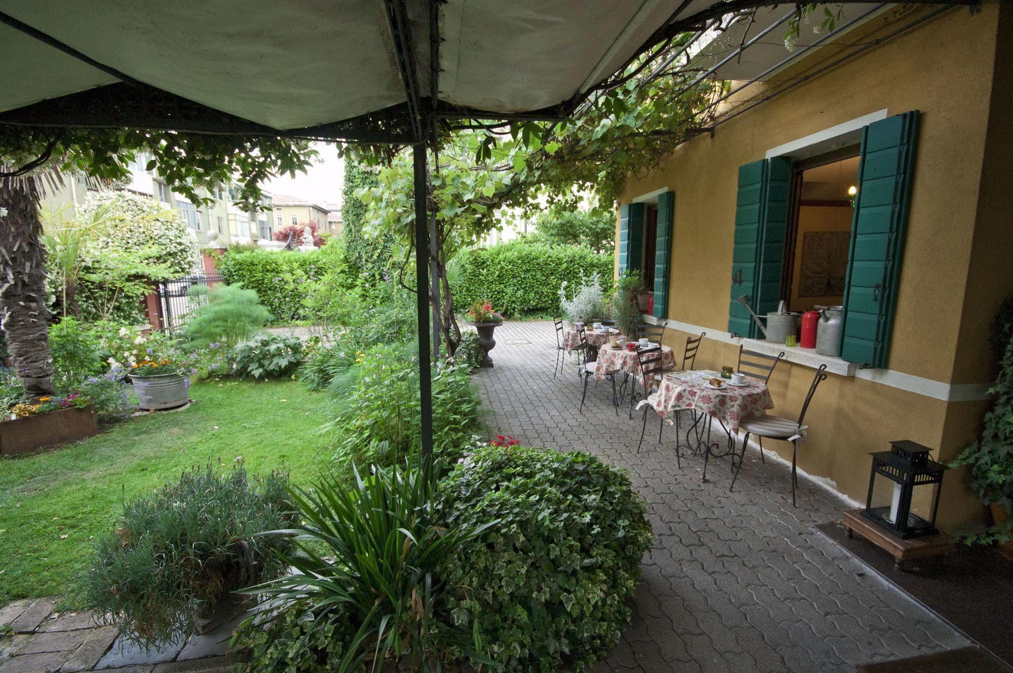 Antica Graziella Hotel 2*